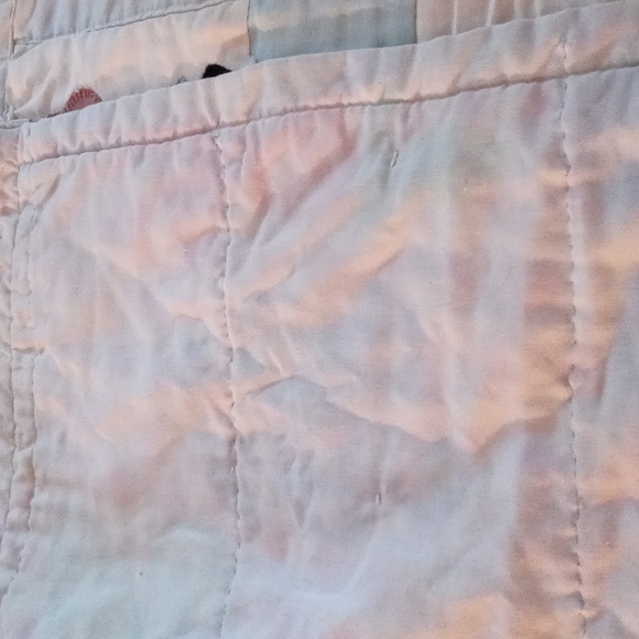 Vintage Hand Stitched Patchwork Quilt - Picture 8 of 9